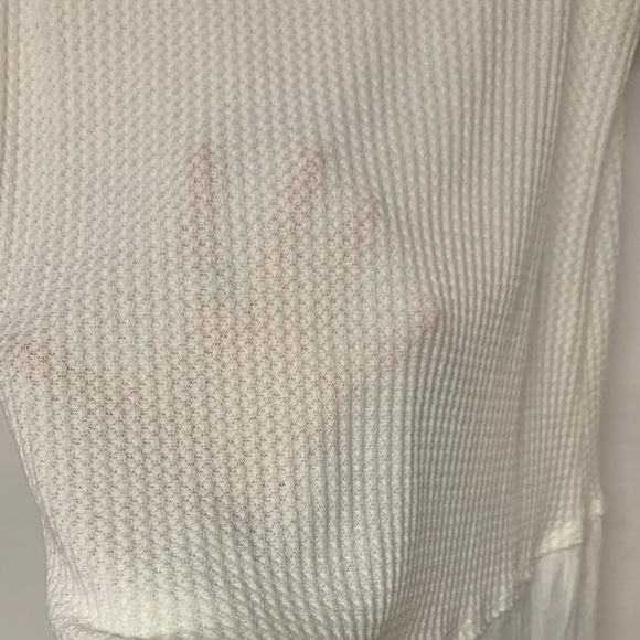 White Textured V-Neck Tank Top - Picture 7 of 7